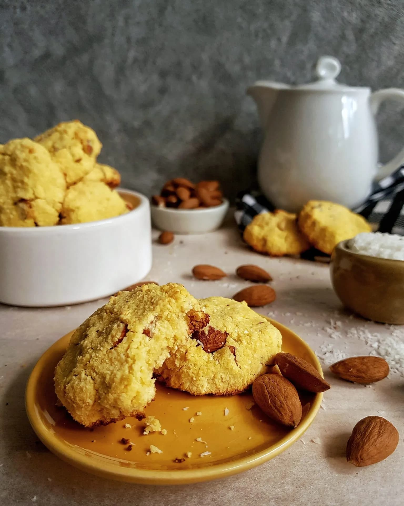 Biscuiti cu cocos si migdale