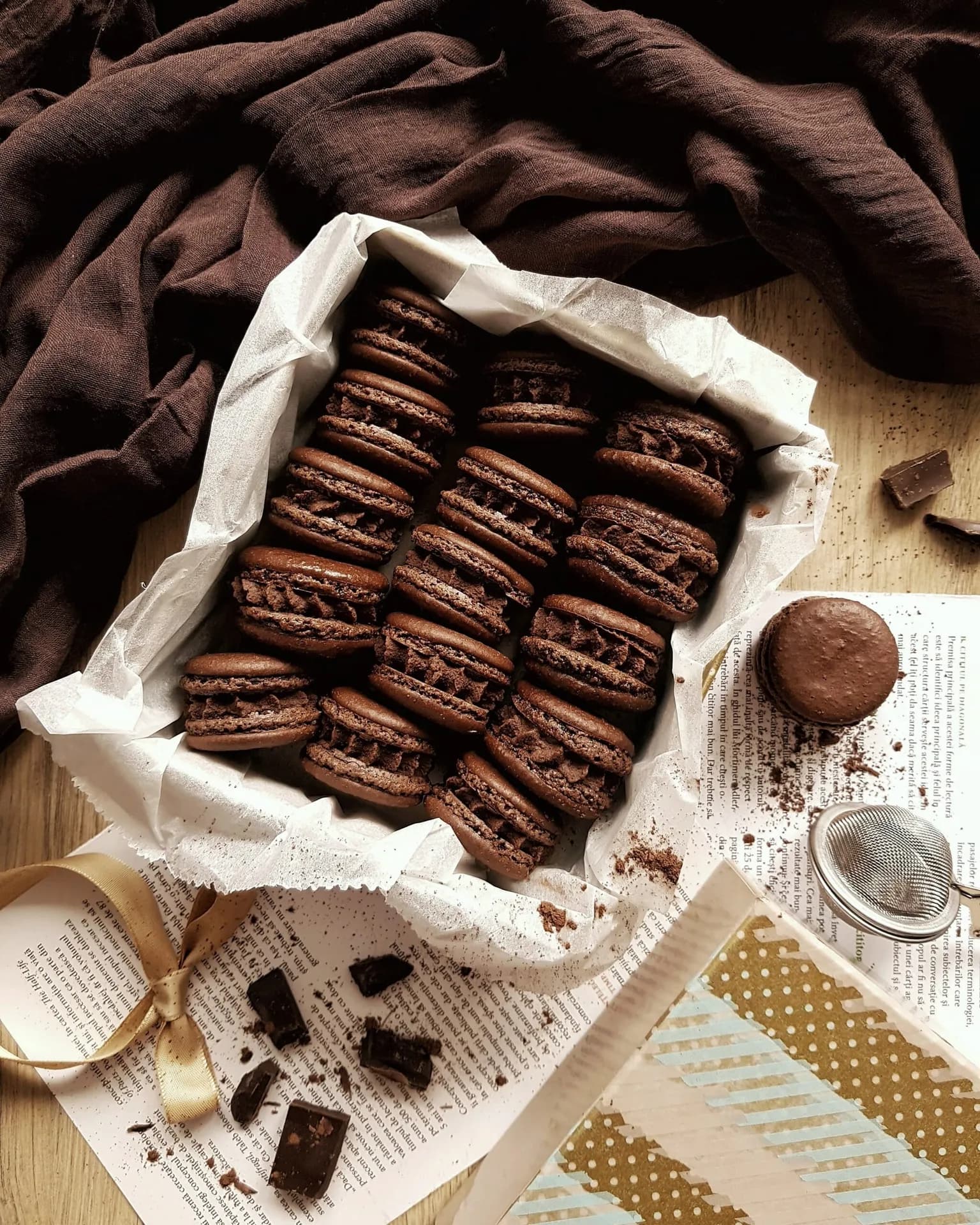 Macarons cu ciocolata neagra