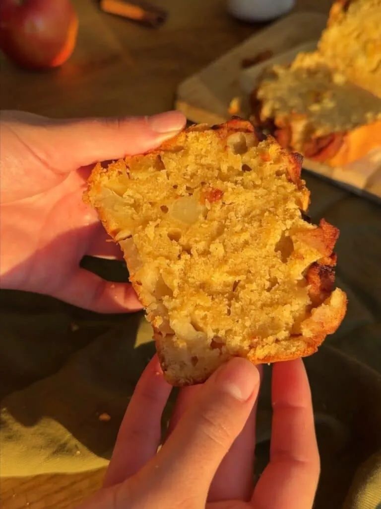 apple bread